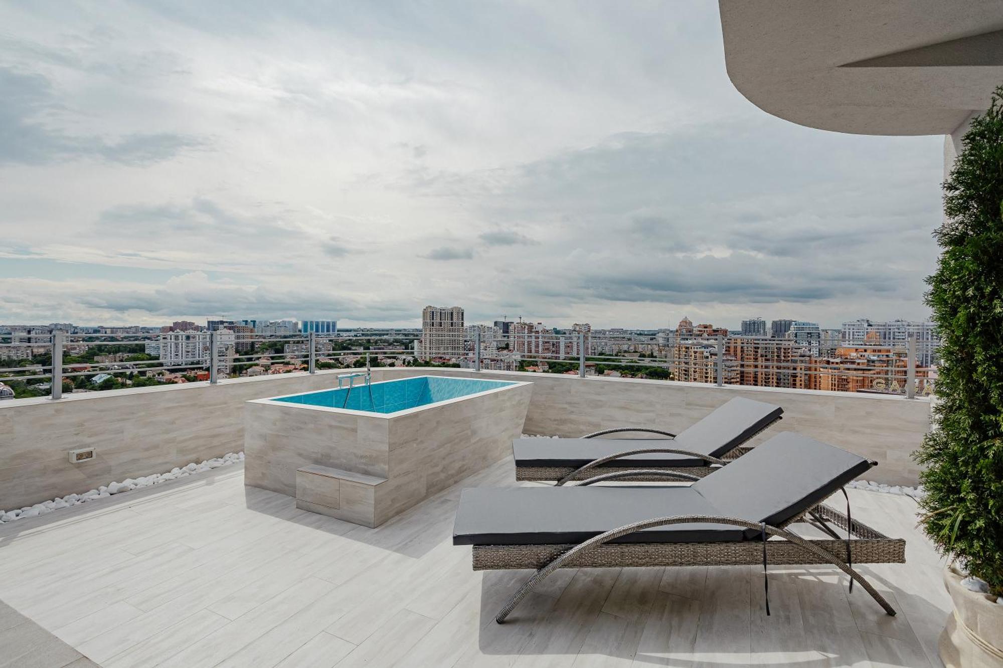 Plaza Arcadia Apartments Odesa Room photo
