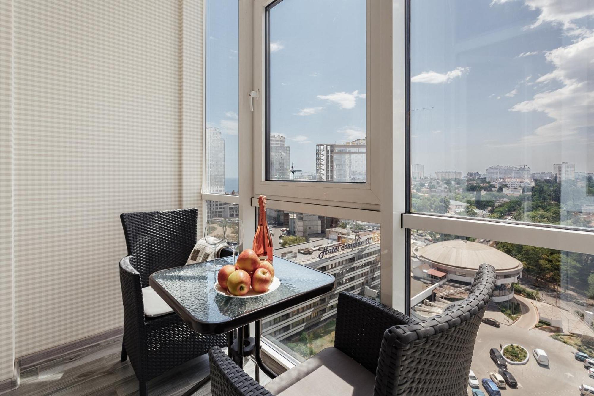 Plaza Arcadia Apartments Odesa Room photo